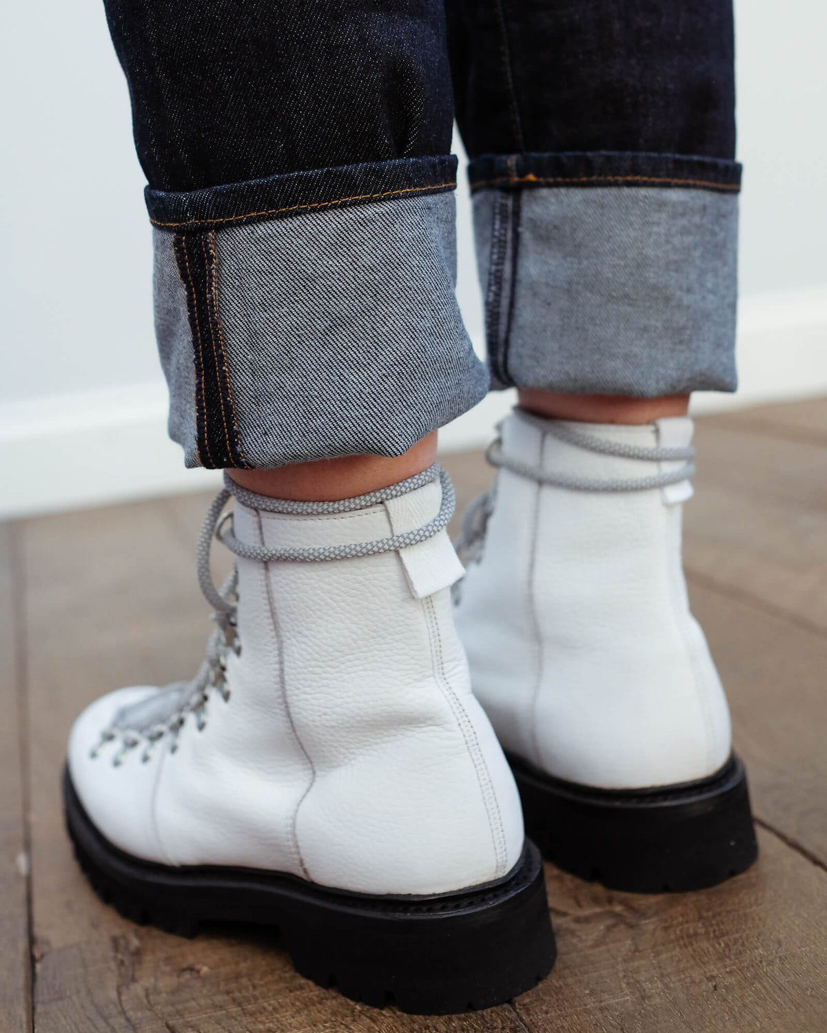 Grenson Nanette ski boot in white 