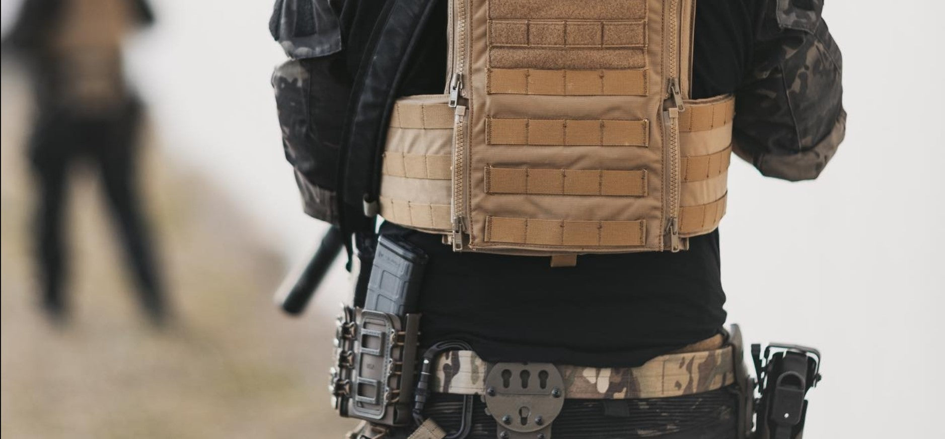 HRT Tactical quick release cummerbund tactical use lifestyle