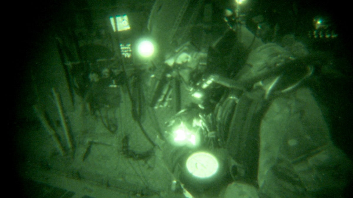 ops-core-bump-helmet-nvg-setup-rangers-atomic-defense