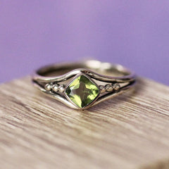 Satellite Ring with Peridot