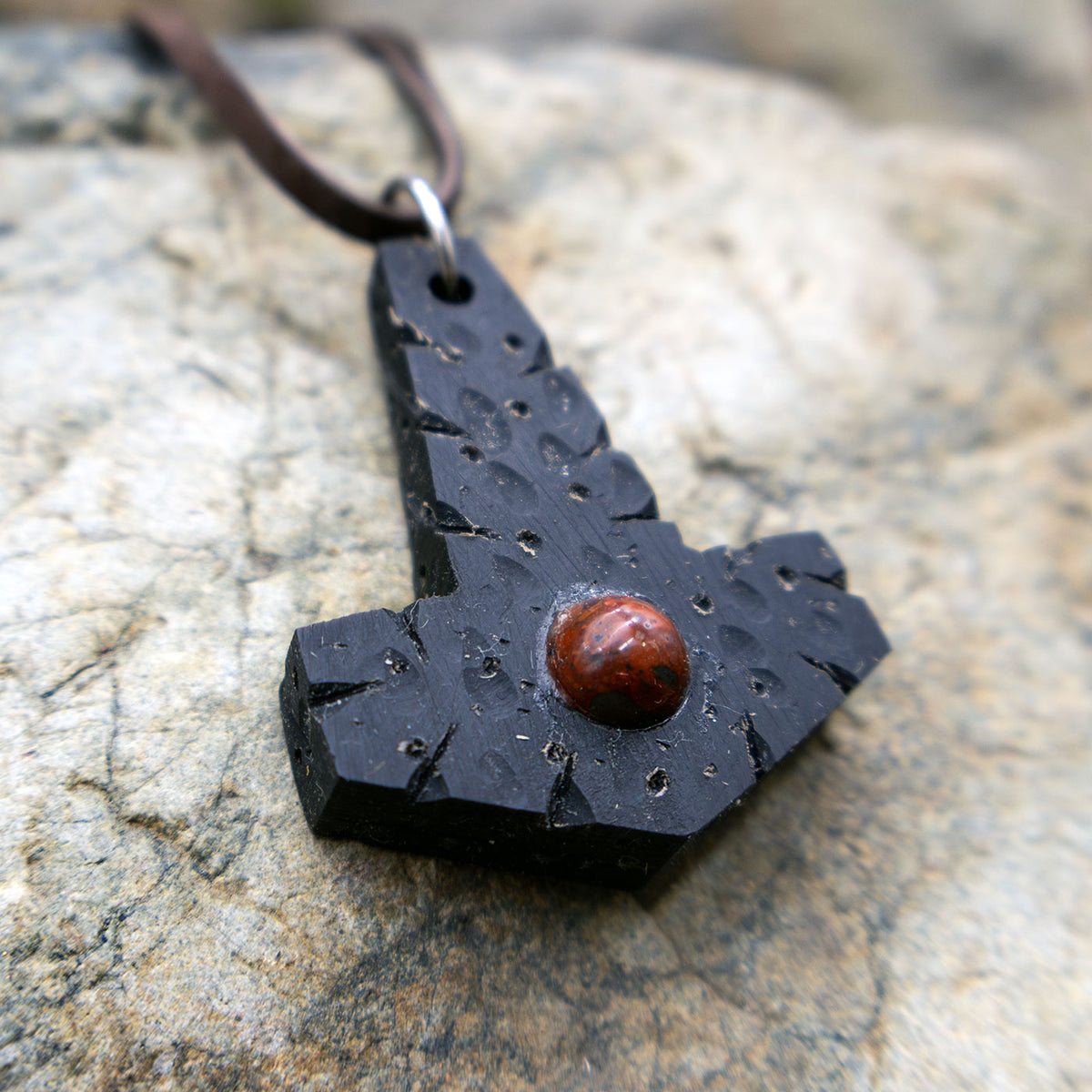 Battle worn Buffalo Horn with Gemstone Mjölnir pendant