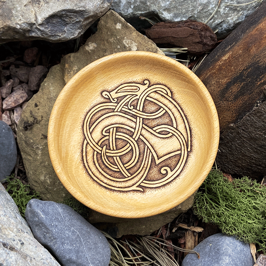 Wooden offering bowl with Urnes-style decor