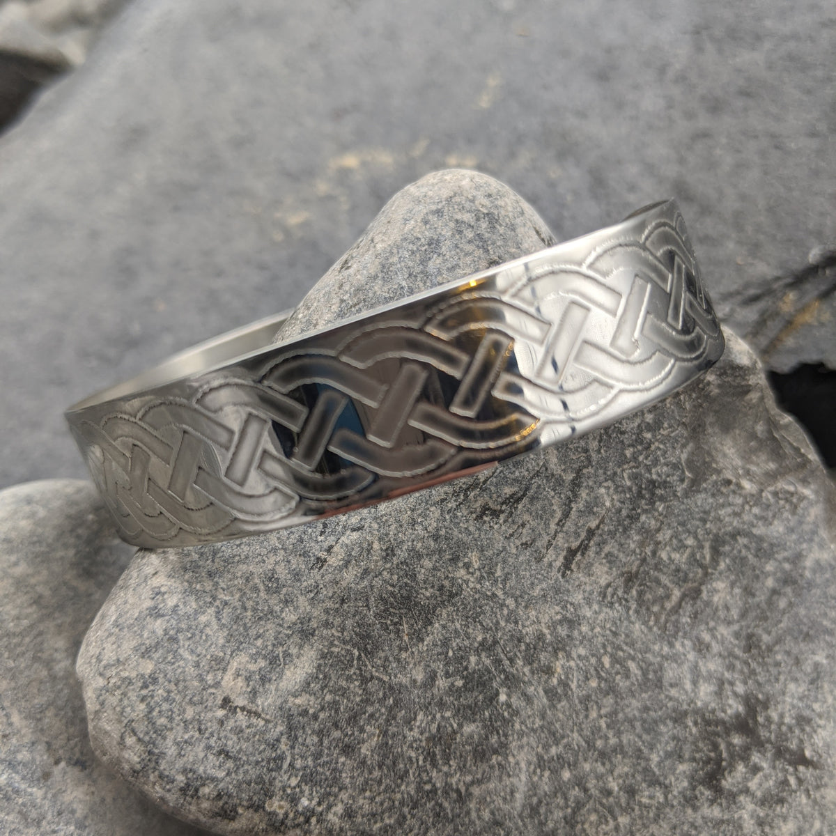 Norse knot cuff (Slim)- Steel