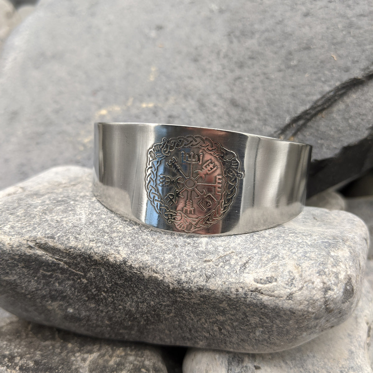 Vegvisir Cuff- Steel