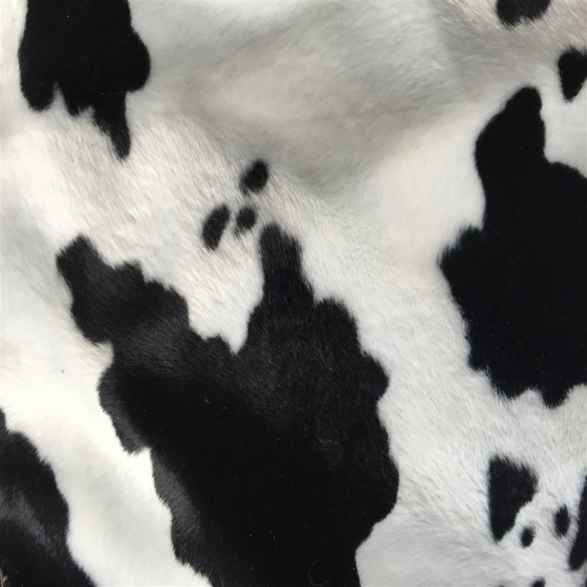 Brown Tan Cow Velboa Faux Fur Fabric – Fashion Fabrics LLC