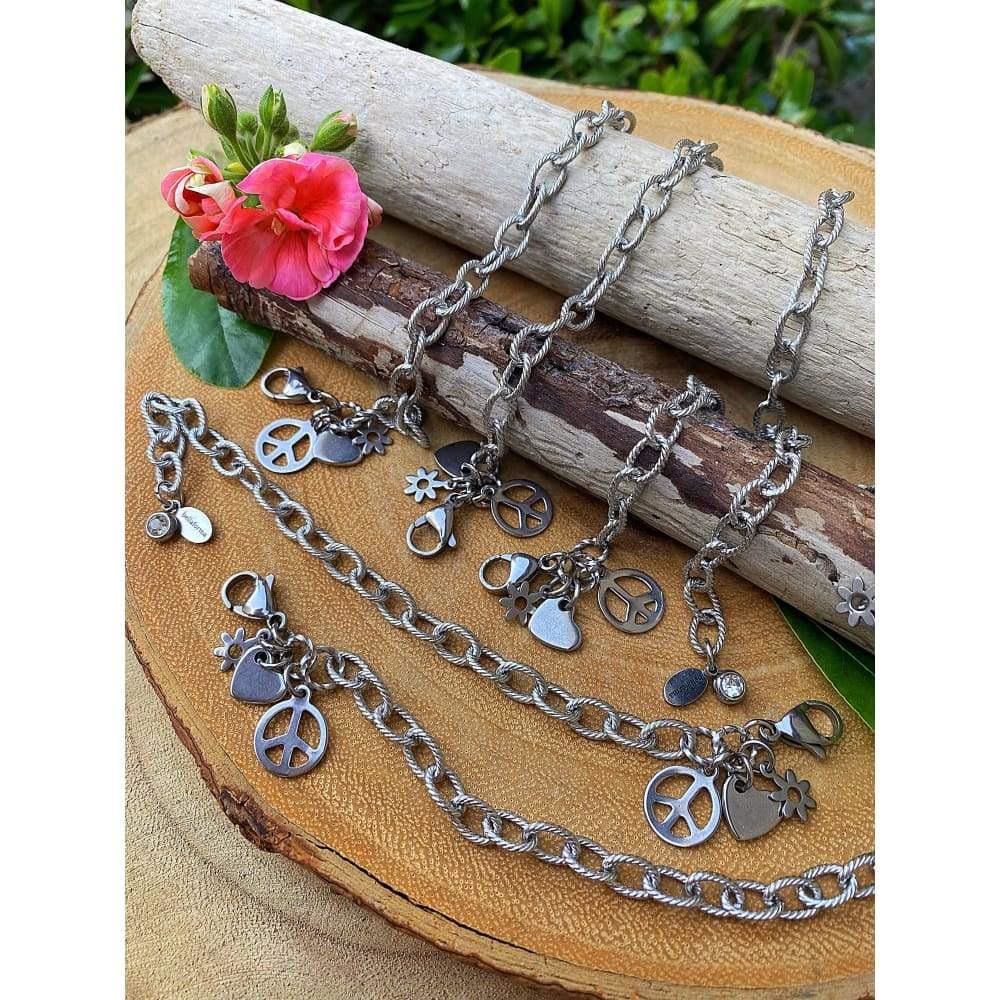 New Fashion 26 Initial Bracelet Women Toggle Clasp Stainless Steel Figaro  Chain Bracelet For Women