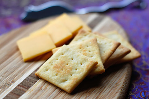 cheese and crackers diabetic friendly snack