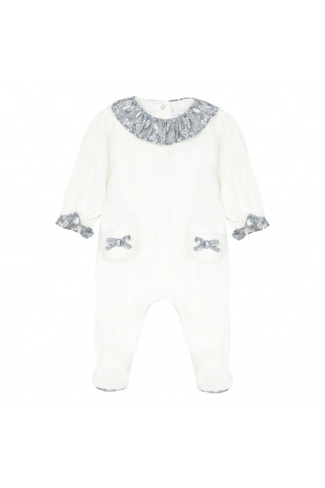 collar sleepsuit