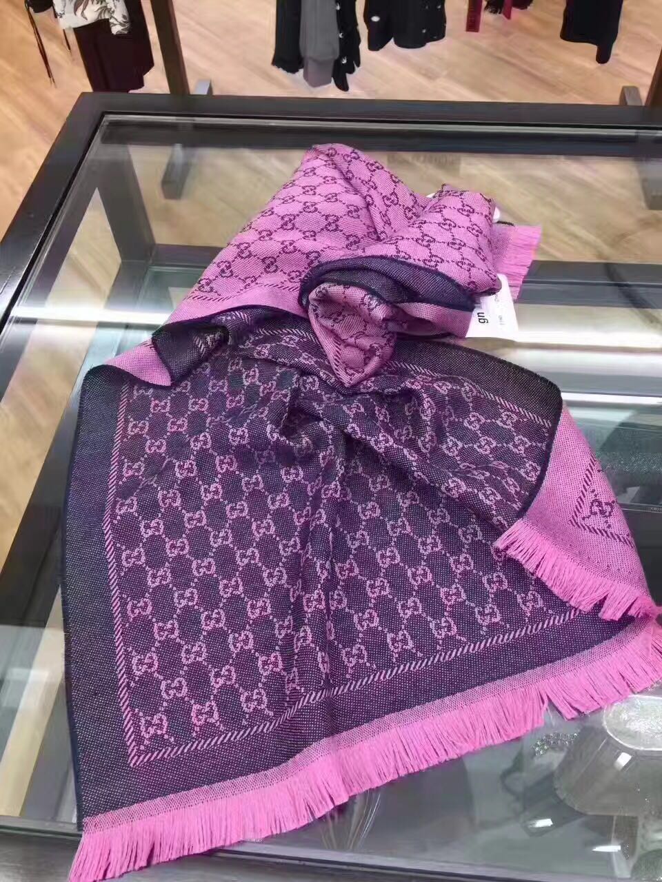 Gucci Gg Jacquard Pattern Knitted Scarf Purple