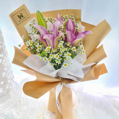 Lily bouquet, Pink lily, flower delivery Singapore, Lily hand bouquet