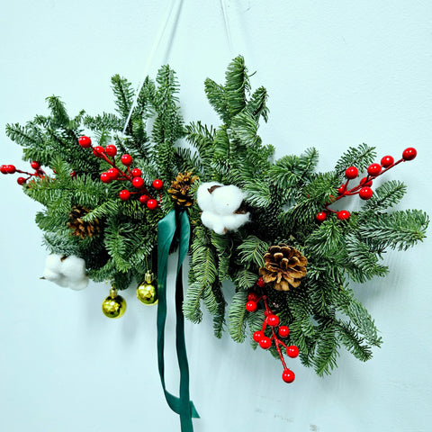 Christmas flower, Christmas wreath, flower delivery Singapore, Well Live Florist
