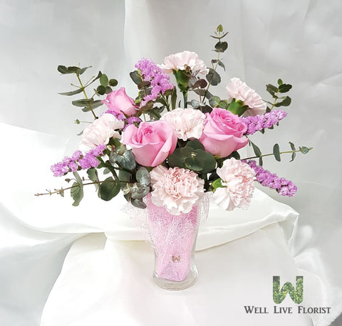 vase arrangement, flower delivery Singapore, carnation, flower bouquet, florist Singapore, Well Live Florist