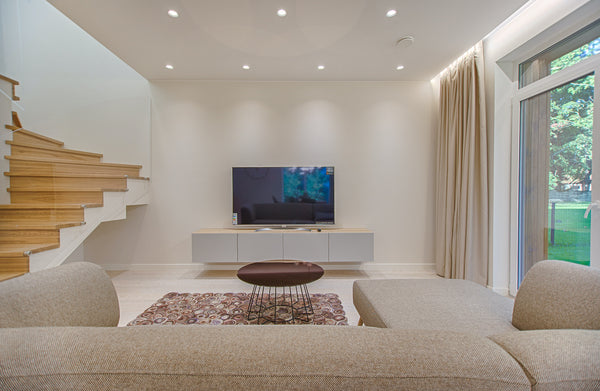 Center of an elegant cream living room