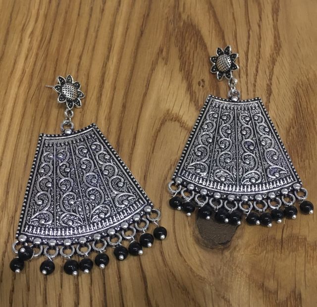 image for Women Costume/Fashion Jewellery Light Weight Handmade Moghal Long Silver Earrings Hanging Beads