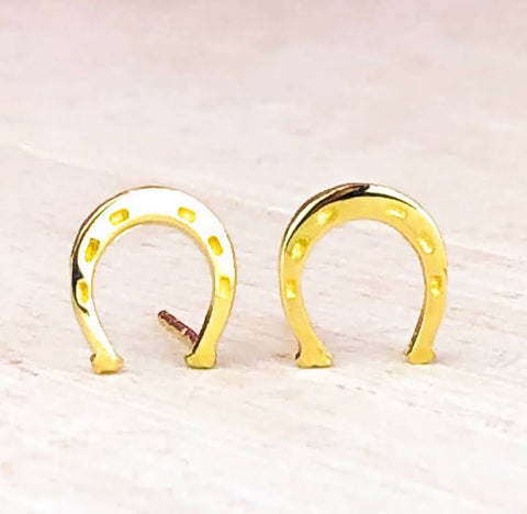 gold horseshoe studs by Liwu Jewellery 