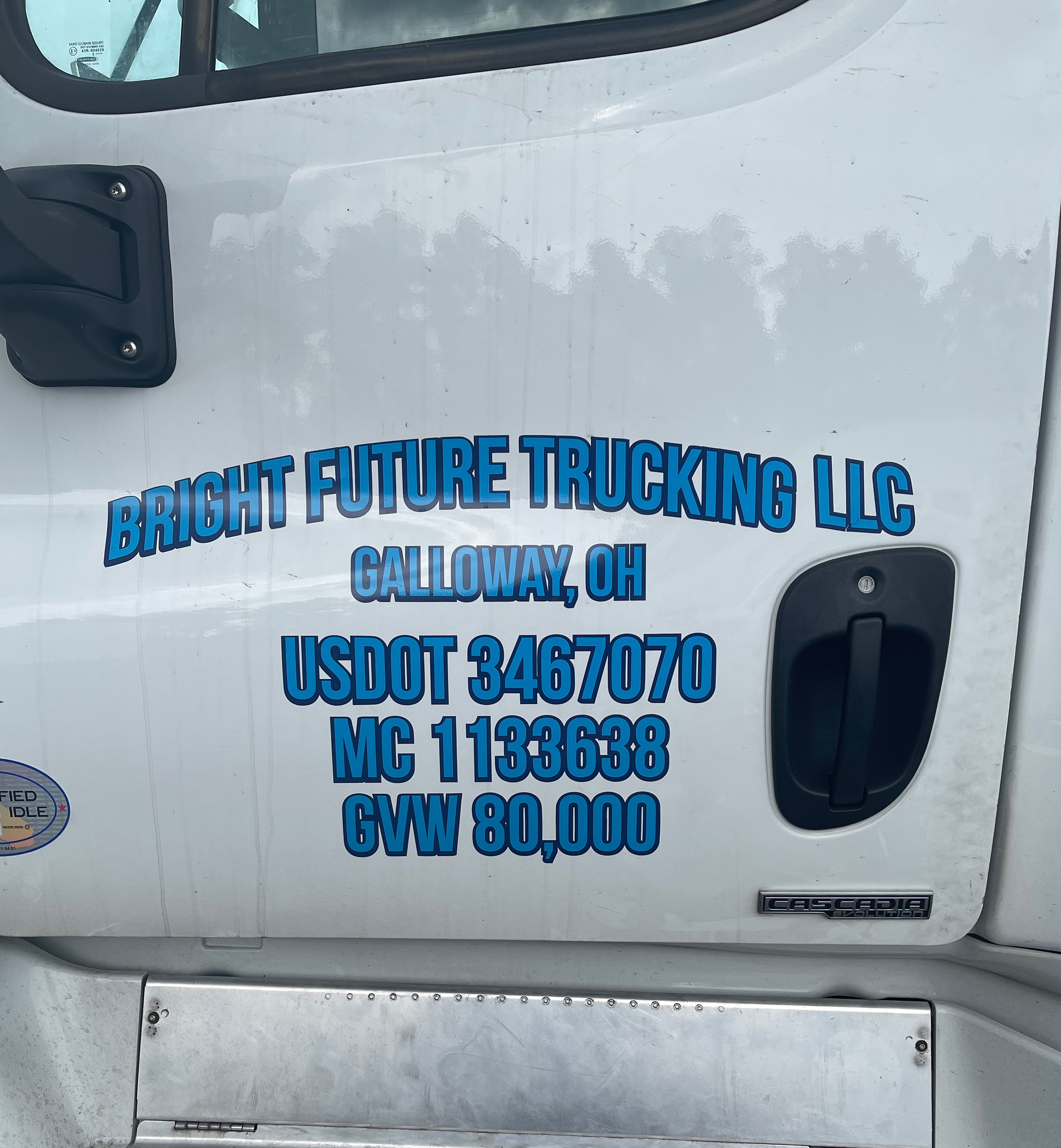 usdot compliance truck decal sticker lettering on a white truck door semi truck