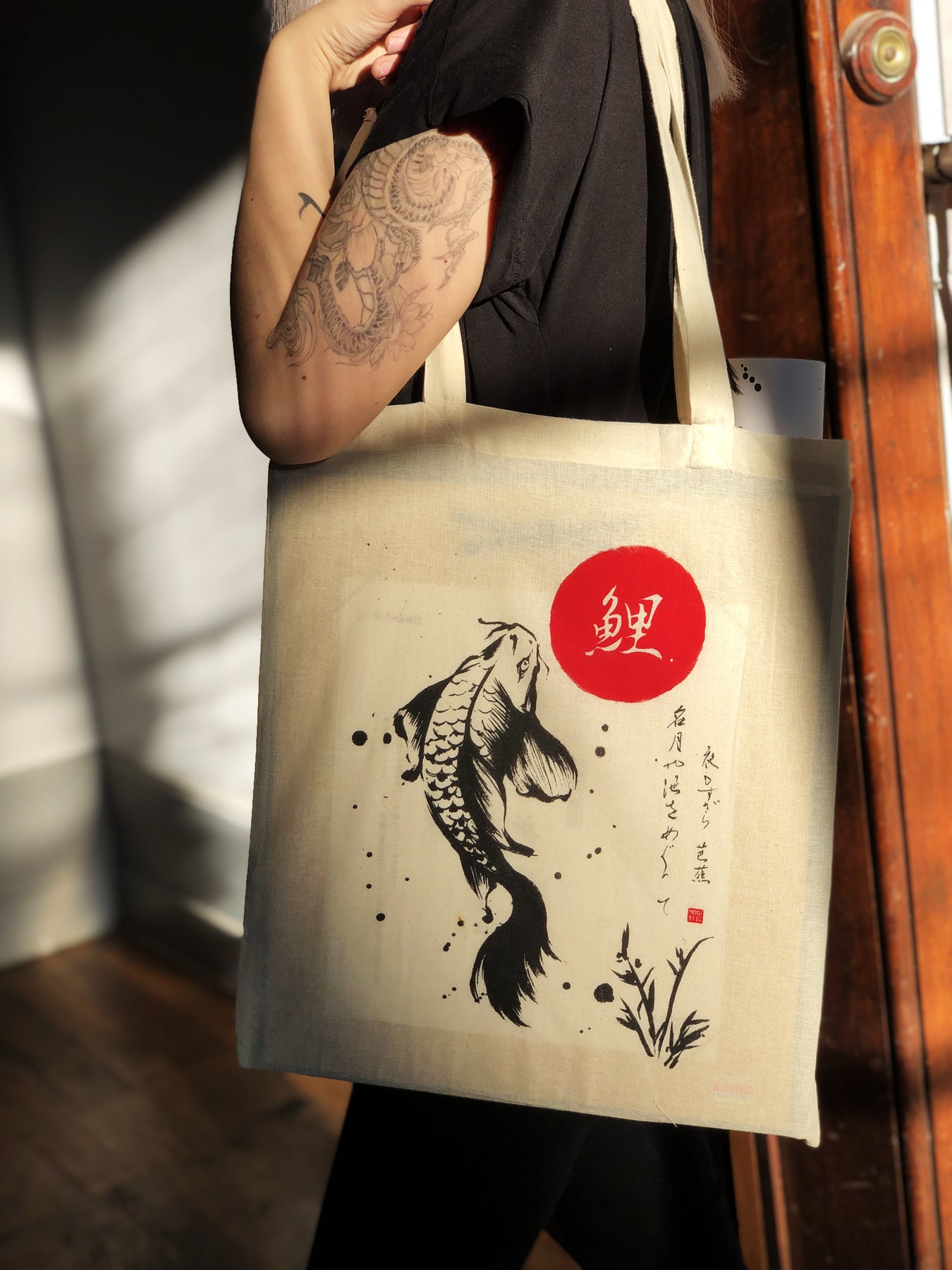 DouZhe Lunch Bags for Women and Men, Koi Carp Fish Prints Reusable