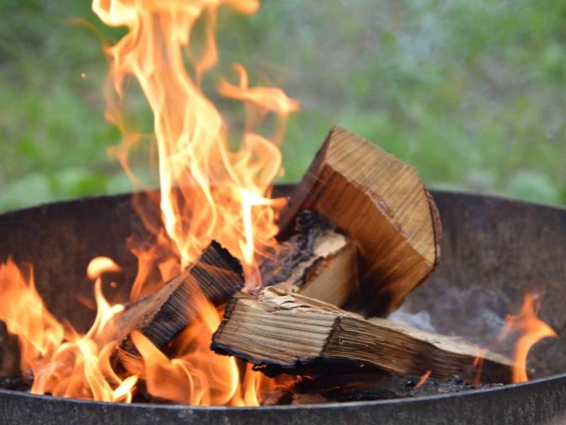 how to build a campfire for cooking