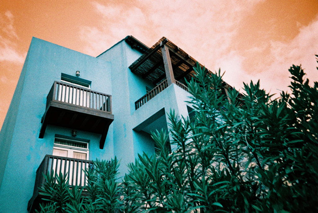 Lomography Turquoise 35mm film sample shot