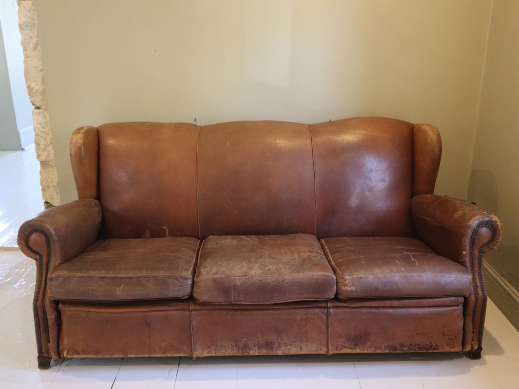 leather club sofa