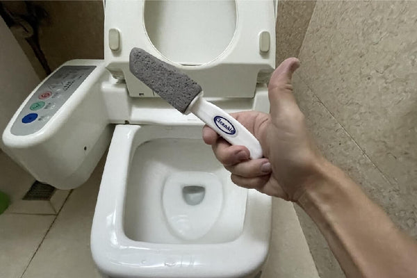 Wie Du Verfärbungen in der Toilette und auf Fliesen los wirst - Anwendungsbeispiel 3