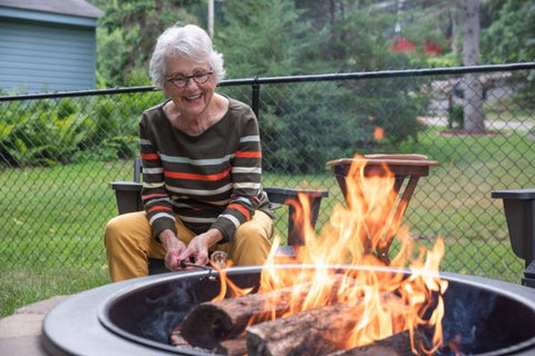 Enjoy the Fire Pit Safely with these Dos and Don'ts