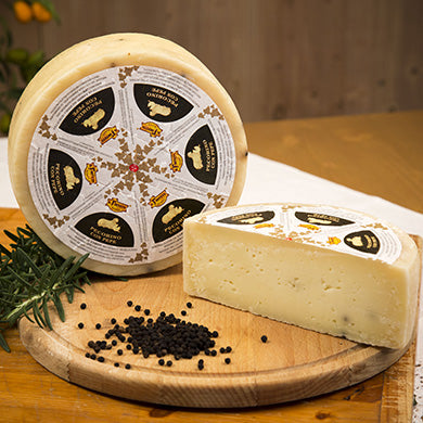 What is the Difference in Gorgonzola Piccante and Dolce? – Capella Cheese