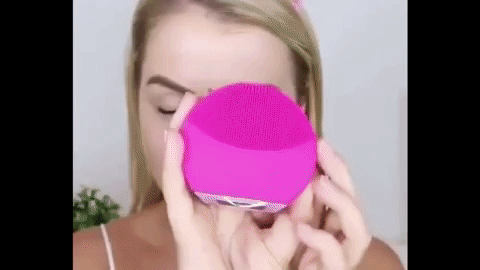 Soft Silicone Facial Cleansing Massager and Brush