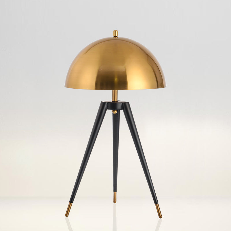 tripod table lamp