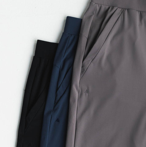 Secure-zip pockets on the Vitality Navigator men's joggers in sizes XS to 4XL 