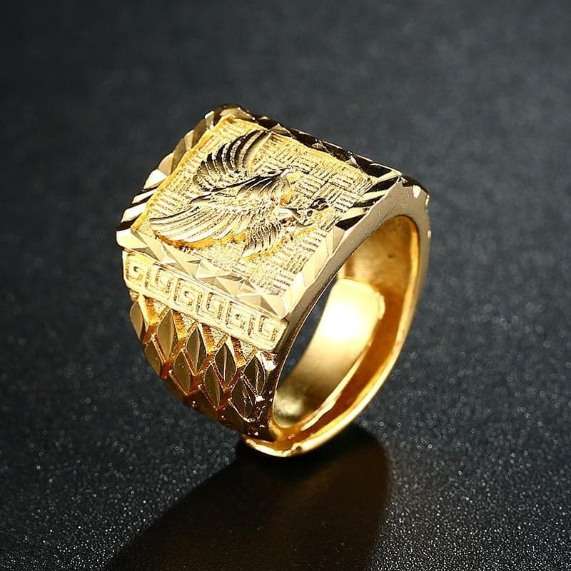 Кольцо золотое 19. Мужское кольцо. Перстень мужской. Перстень золотой. Перстень мужской золотой.