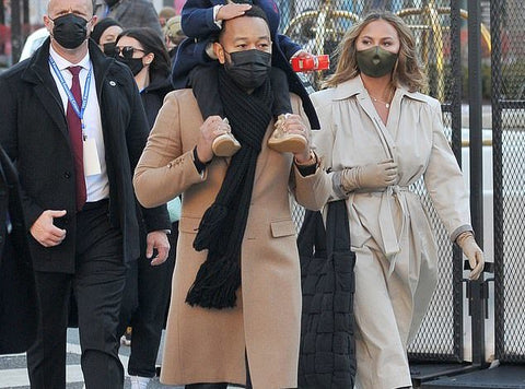 Chrissy Teigen wearing Essentials Long Beige gloves by Handsome Stockholm