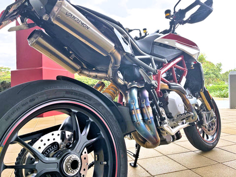 Ducati with Vandemon Exhaust