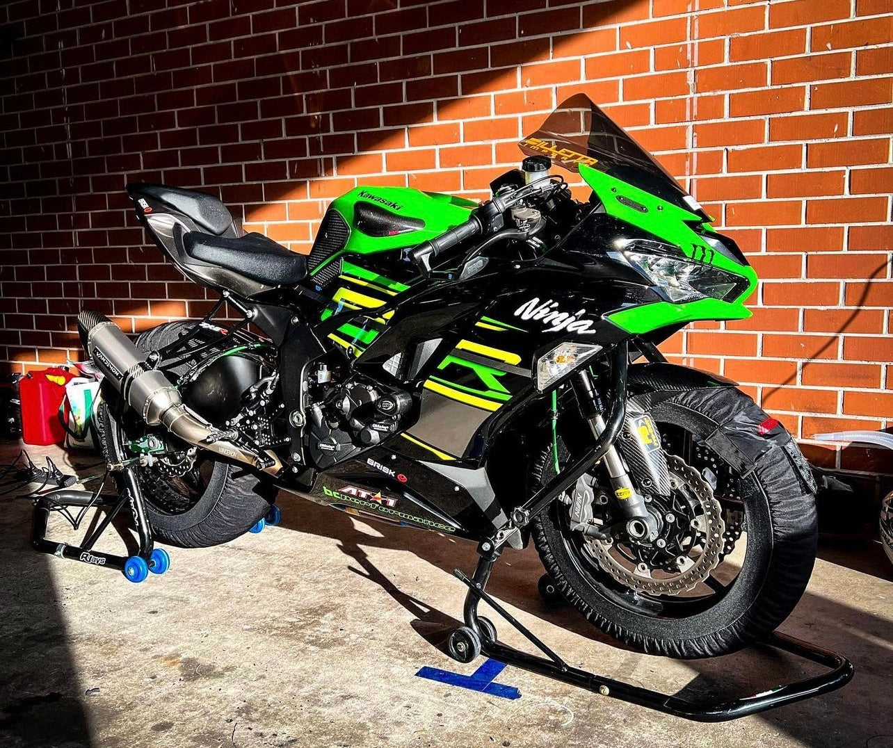 Kawasaki ZX6R Comprehensive Review Detailed Breakdown  YouTube