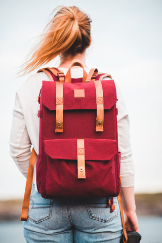 Pompeii outfits red backpack