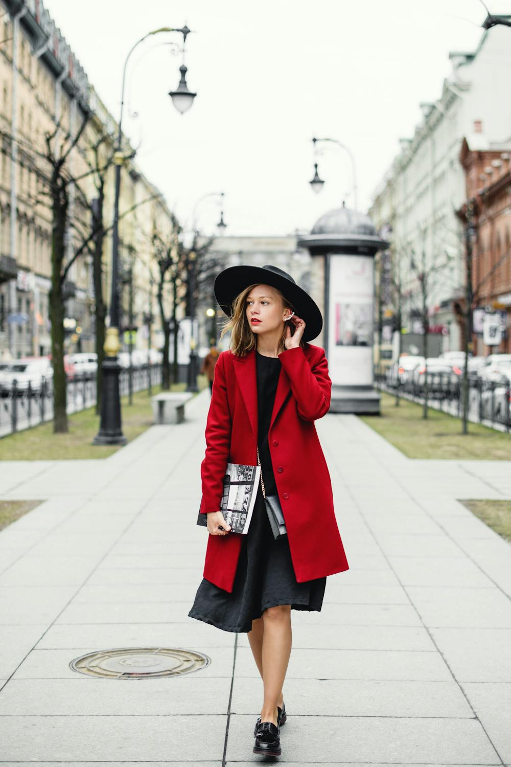 Best coats for the hourglass figure - colors