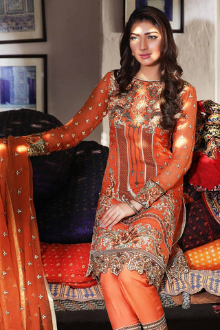 Woman wearing a churidar under a chikankari kurti