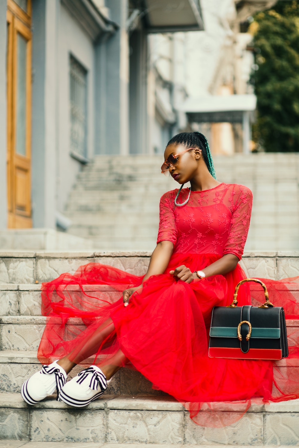 Beetlejuice fashion 80s red dress