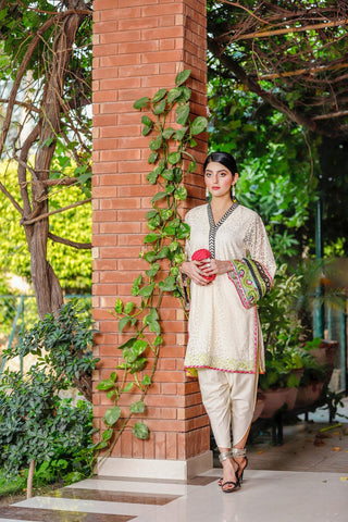 kurta hindu women wear