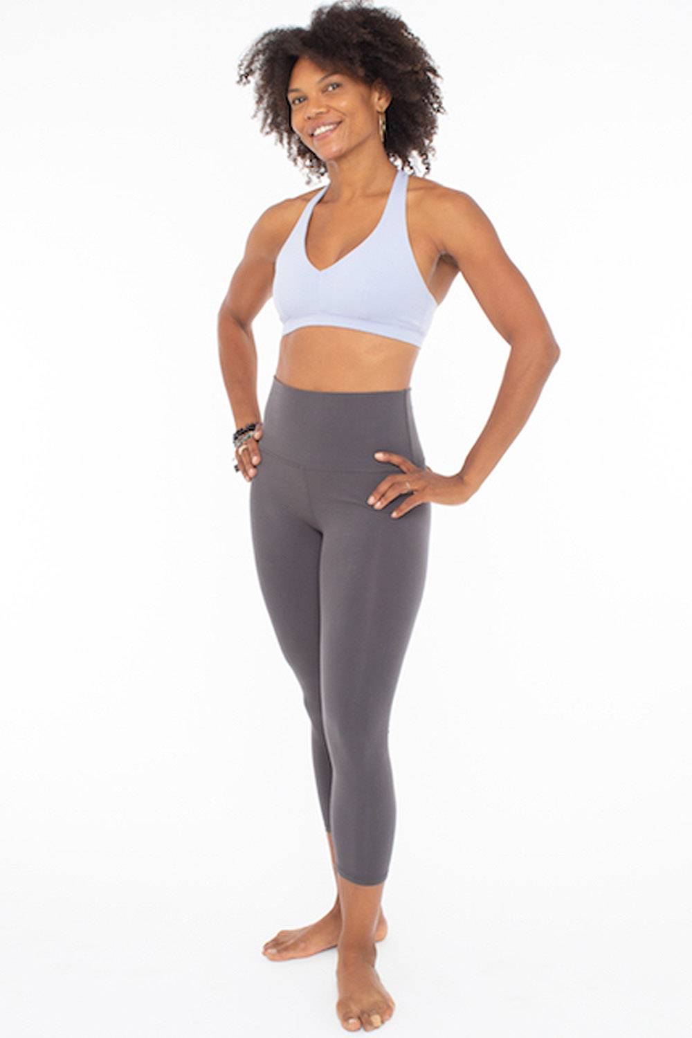 16 Best Affordable Activewear Brands Made In The USA | Panaprium