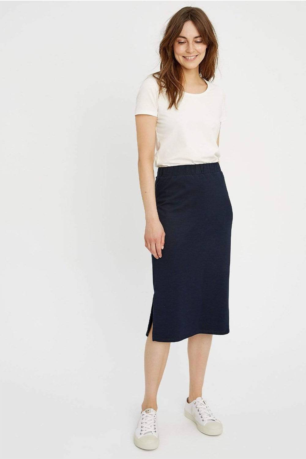 20 Best Affordable And Sustainable Pencil Skirts | Panaprium