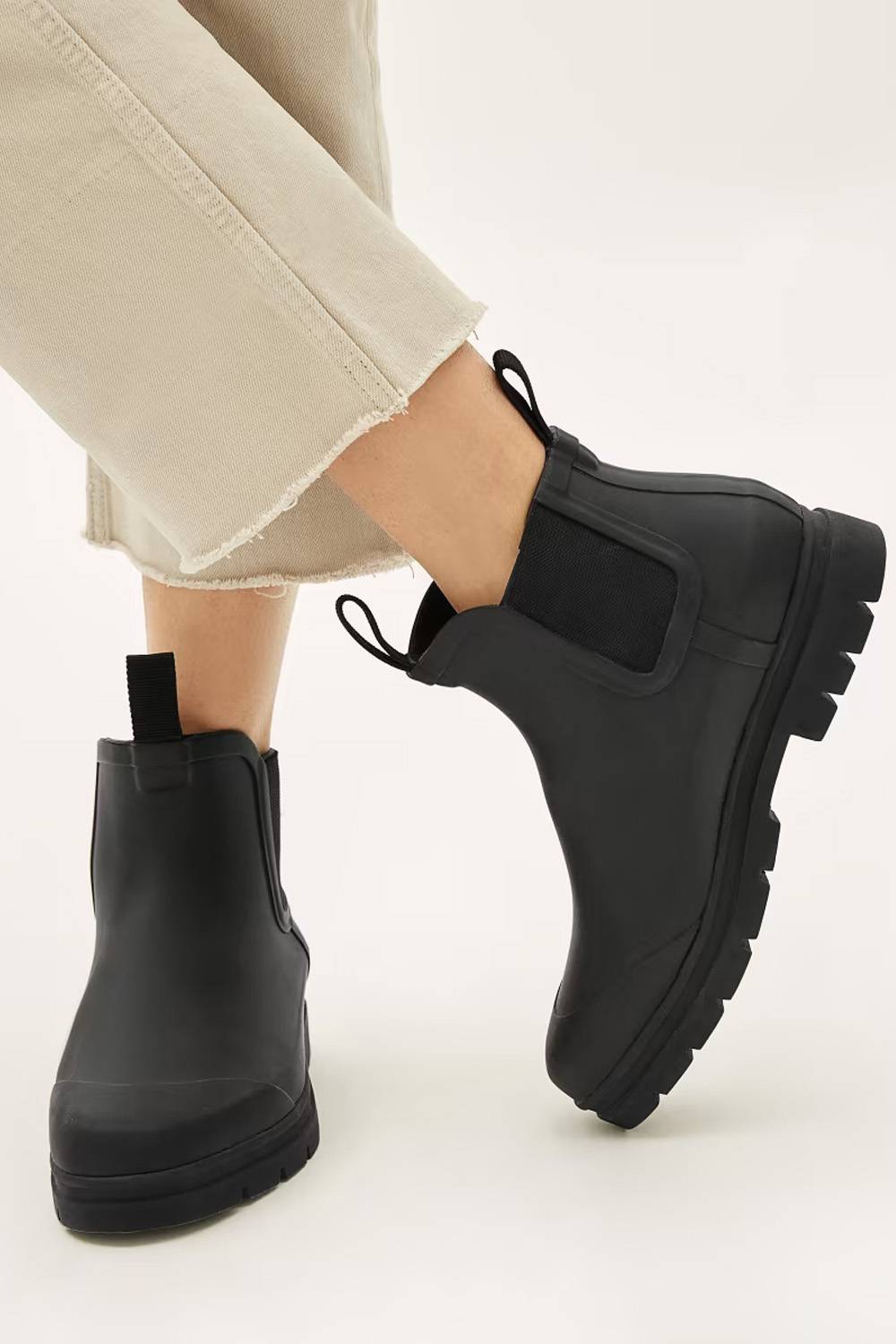 everlane sustainable rain boots