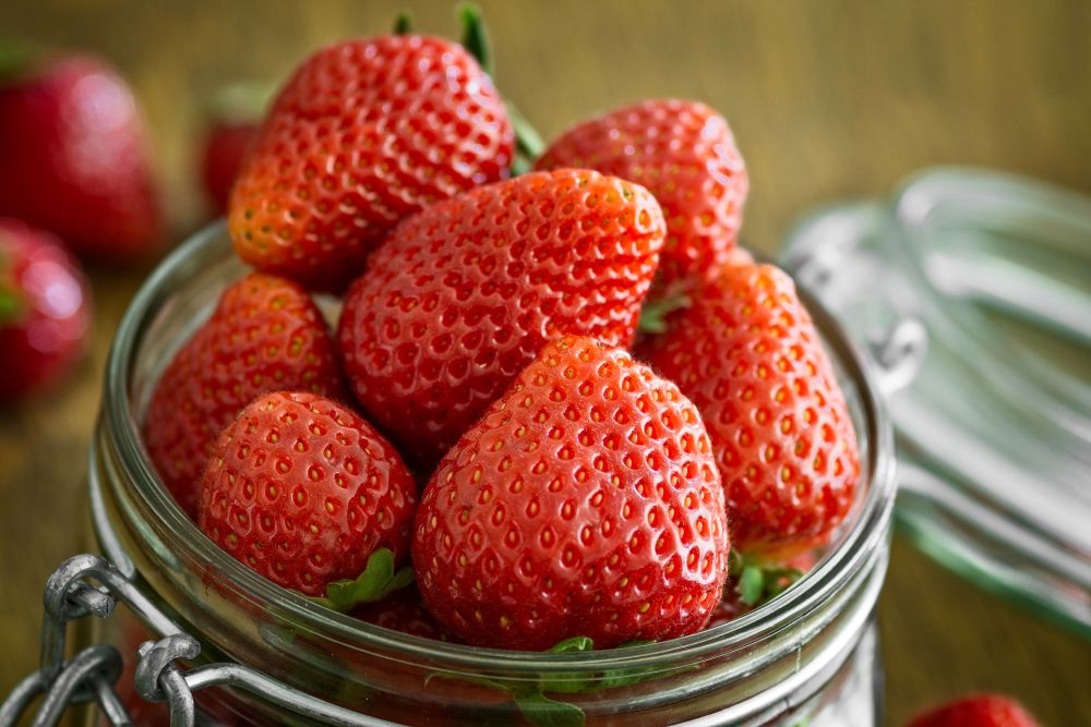 strawberries positive food mindset
