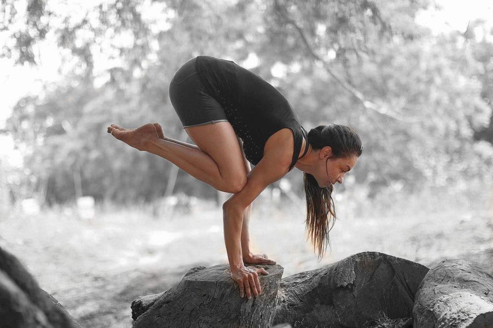 Lose 10 Pounds With Yoga crow pose