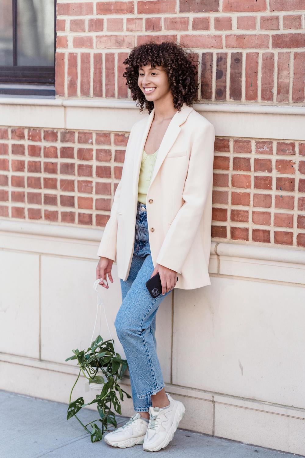 over 60 spring outfit blazer denim