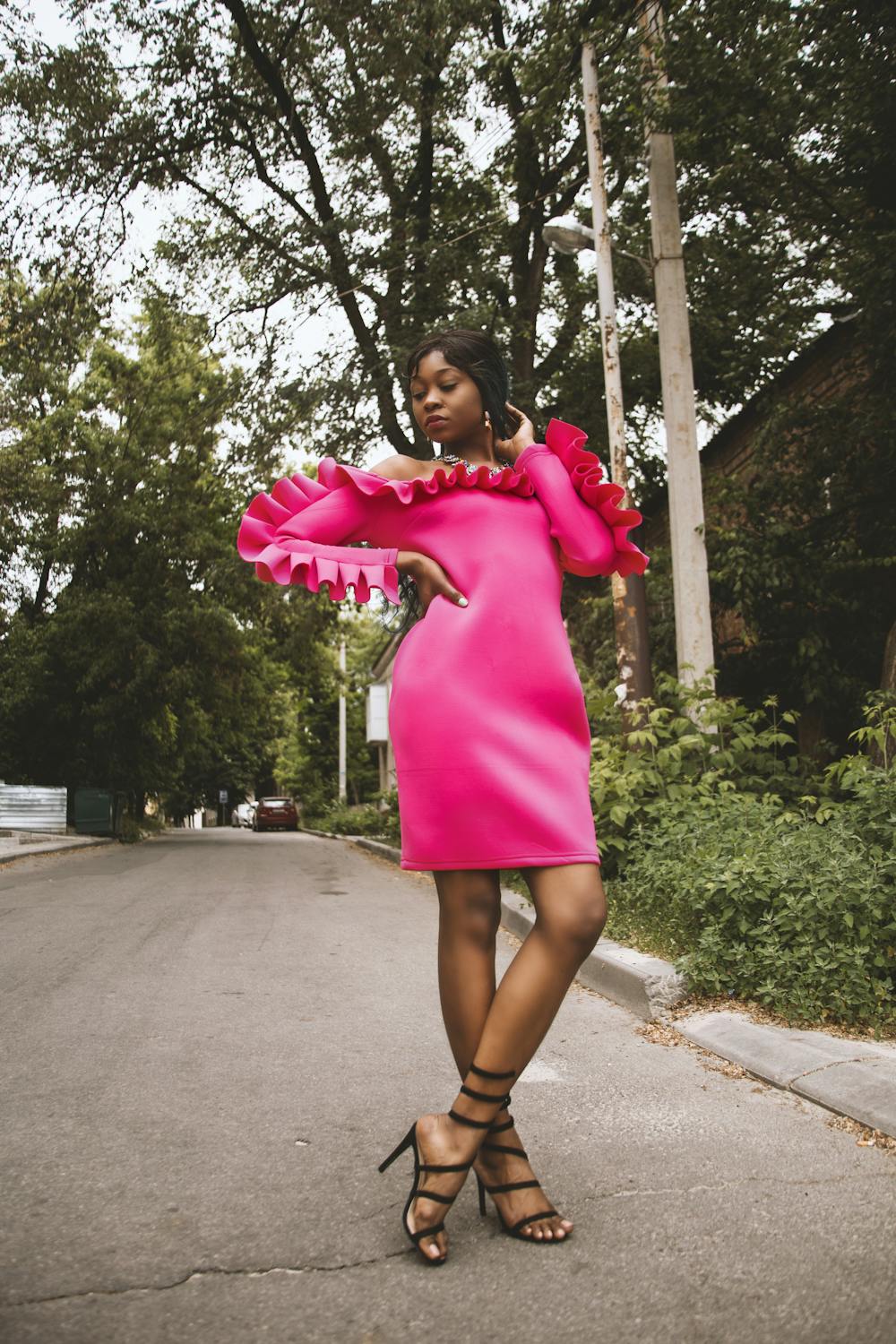 Melbourne Cup outfits bold colors