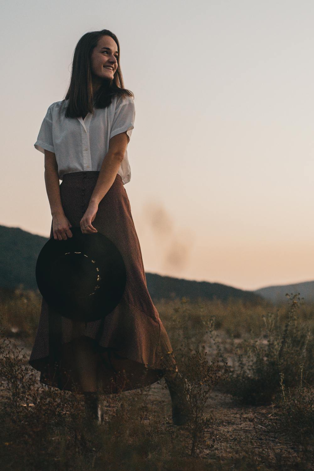 Brown wedding outfits skirt