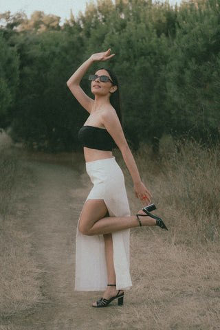 gray skirt bandeau top outfit