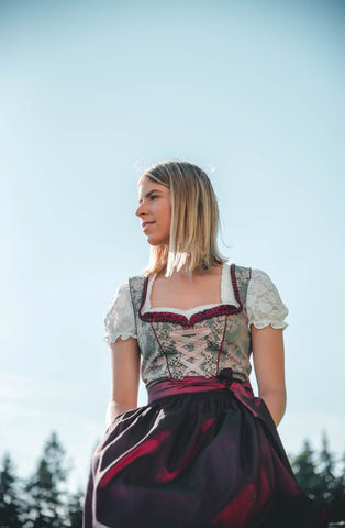 German-themed party outfits dirndl
