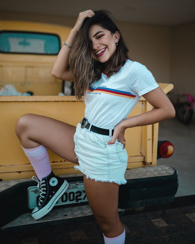 Chillige Netflix-Date-Outfits in Shorts